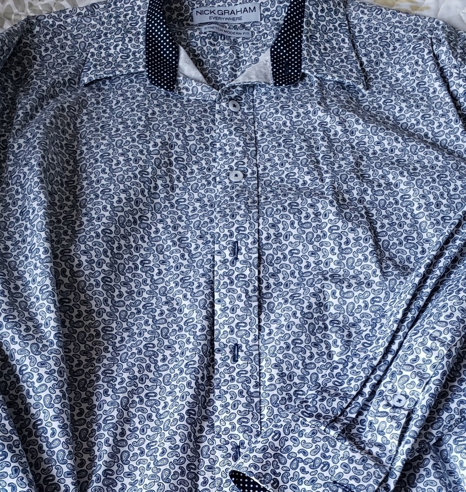 Retro paisley casual long sleve dress shirt.